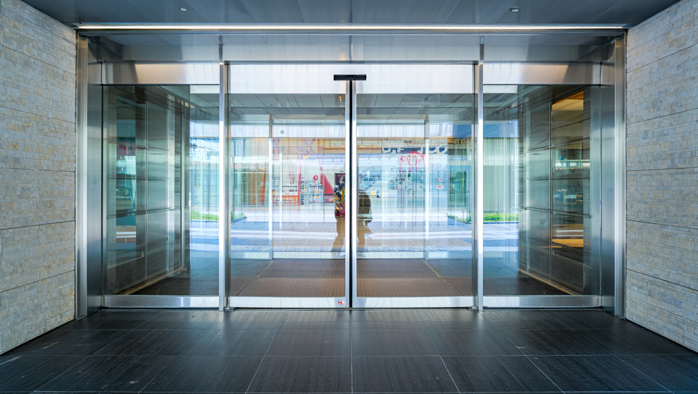 Automatic door service for shopping mall and retail property entrances in New York and New Jersey